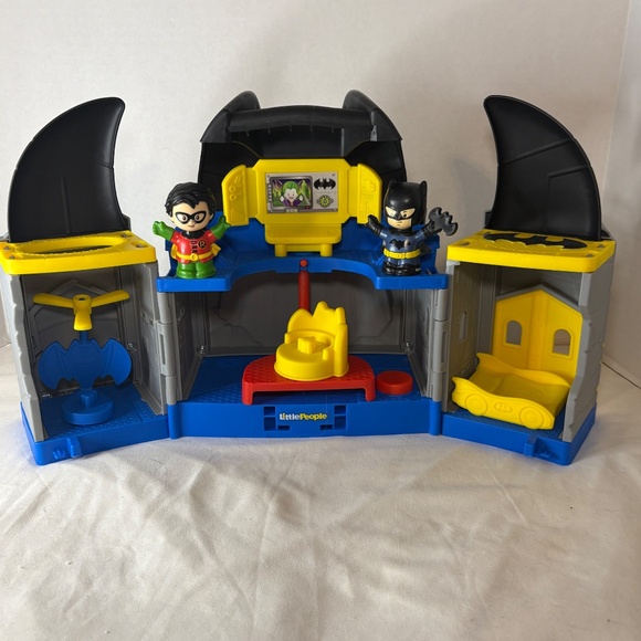 Little People DC Super Friends Batcave Playset Batman/Robin Action Figures WORKS - Picture 10 of 12